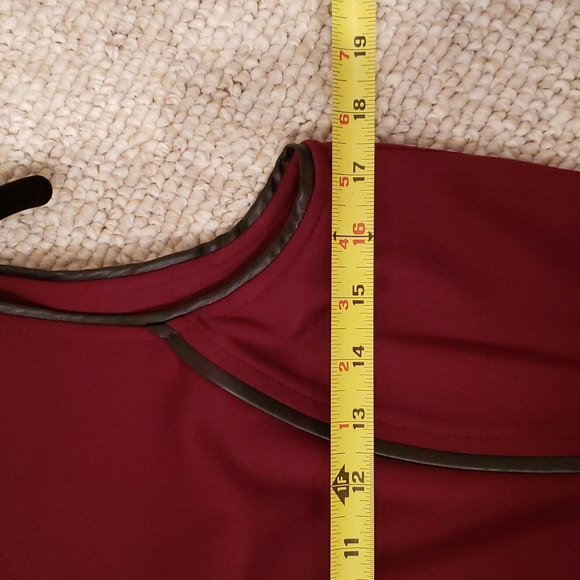 Giuliana Rancic, stretch dress, sz S - Picture 6 of 9